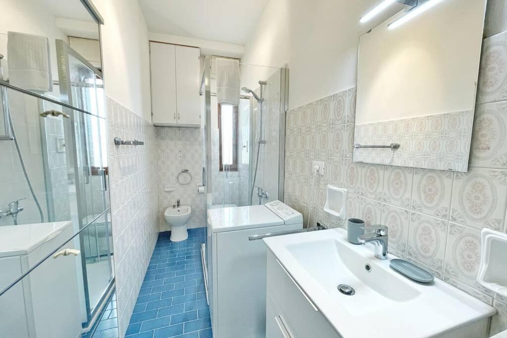 Suite Deamicis - Vista Mare E Relax Sanremo Luaran gambar